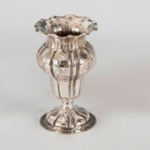 Ezüst mini váza (V3)