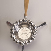 Ezüst antik bécsi teaszűrő